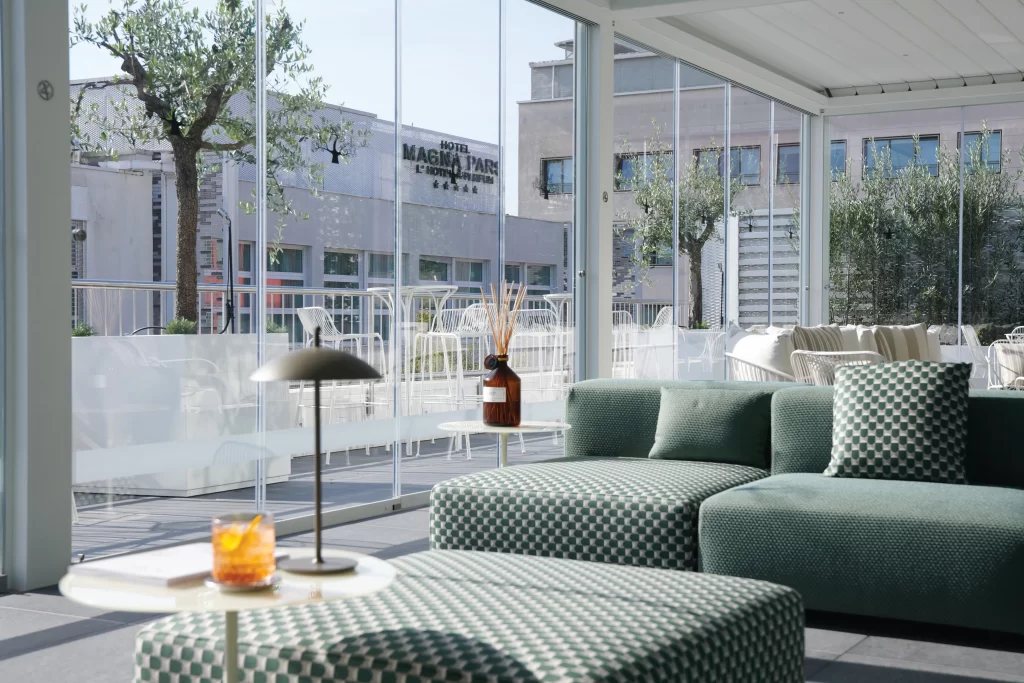 LabSolue Bar and Roof
Terrace